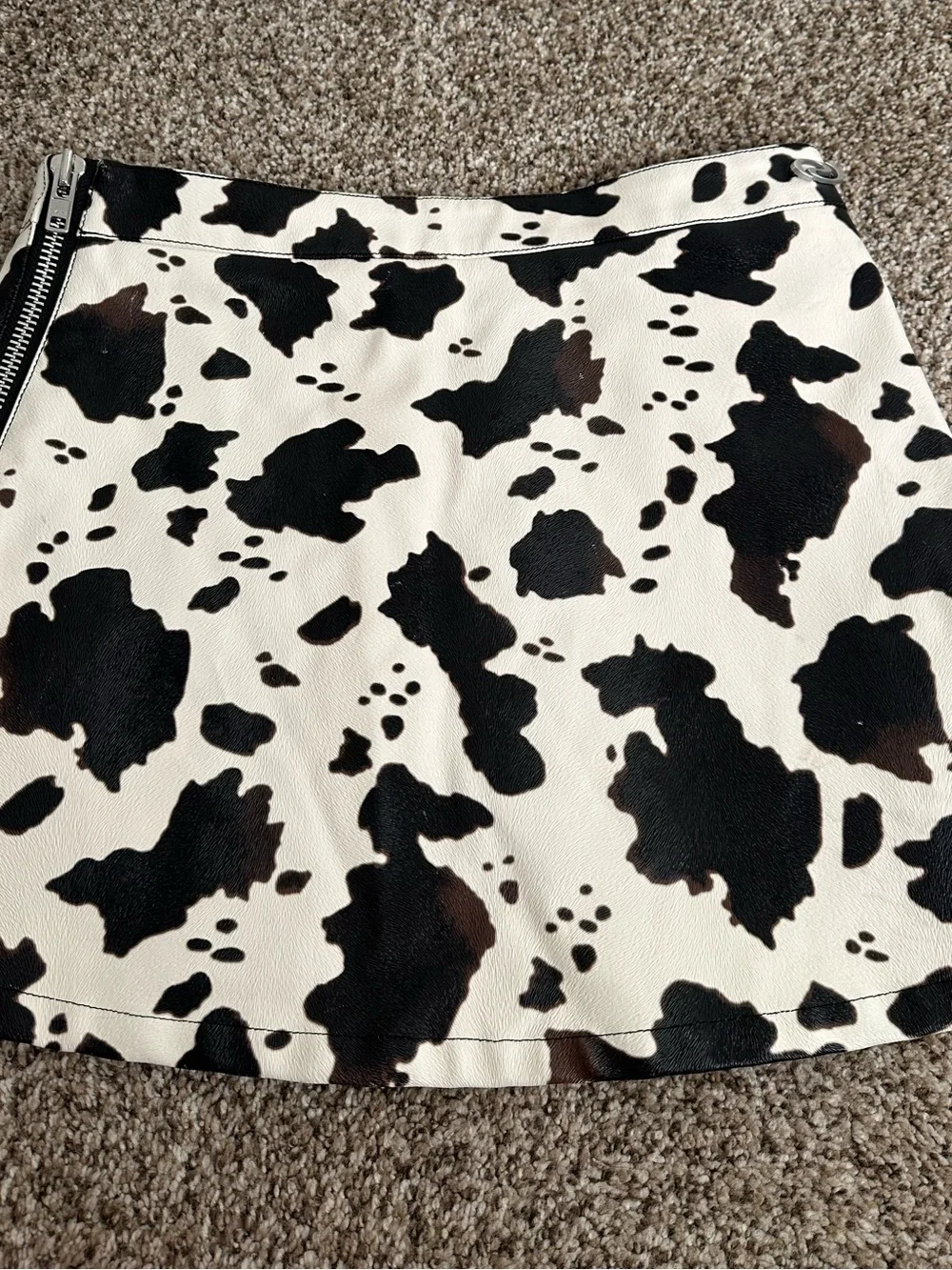 ASOS Resume Cow Print Mini Skirt - Picture 3 of 8